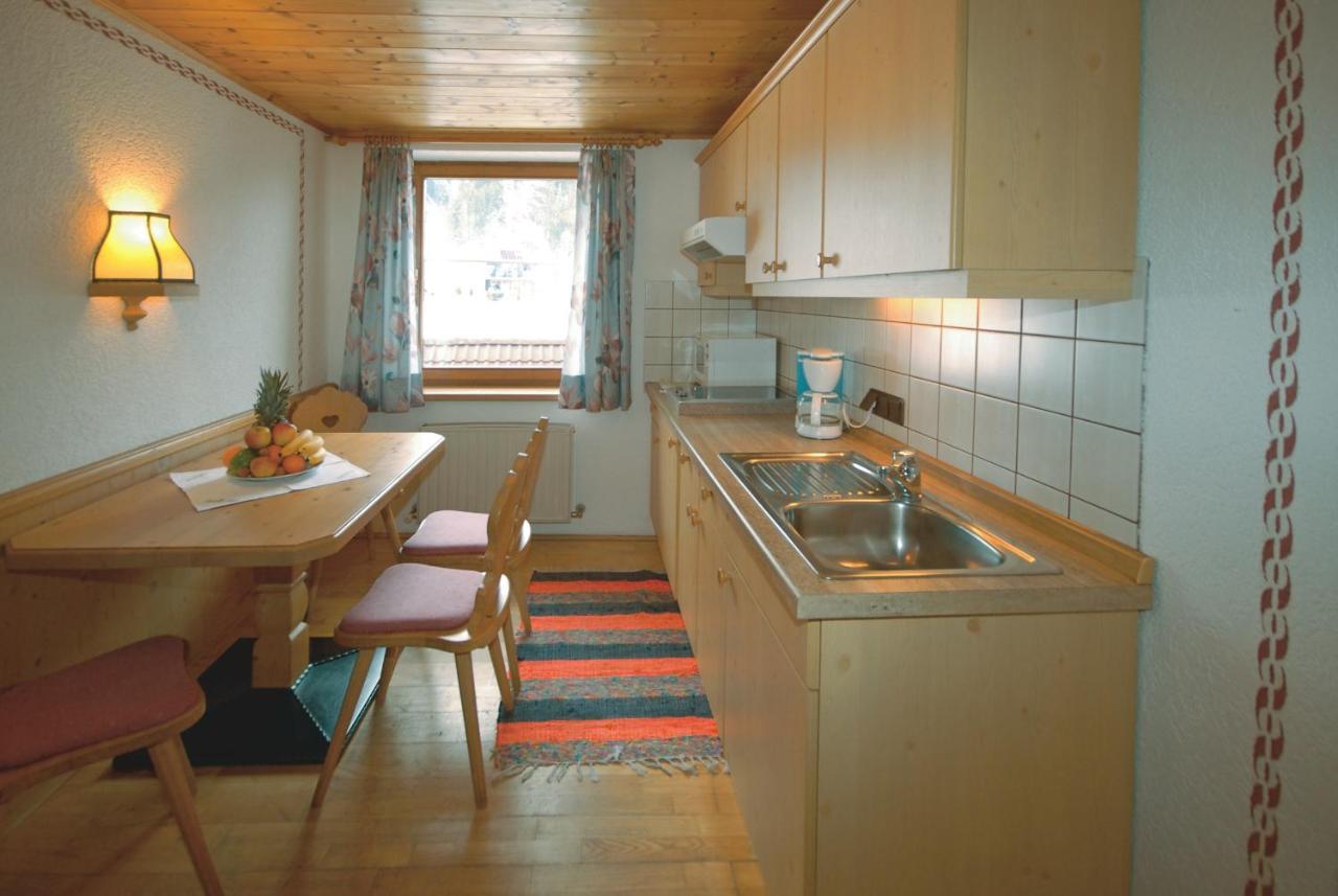 Frühstücks-&Apartmenthaus Maislau Rauris Habitación foto